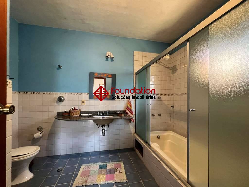 Casa de Condomínio à venda com 4 quartos, 369m² - Foto 36