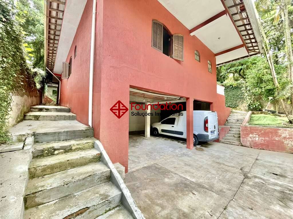 Casa à venda com 3 quartos, 230m² - Foto 14