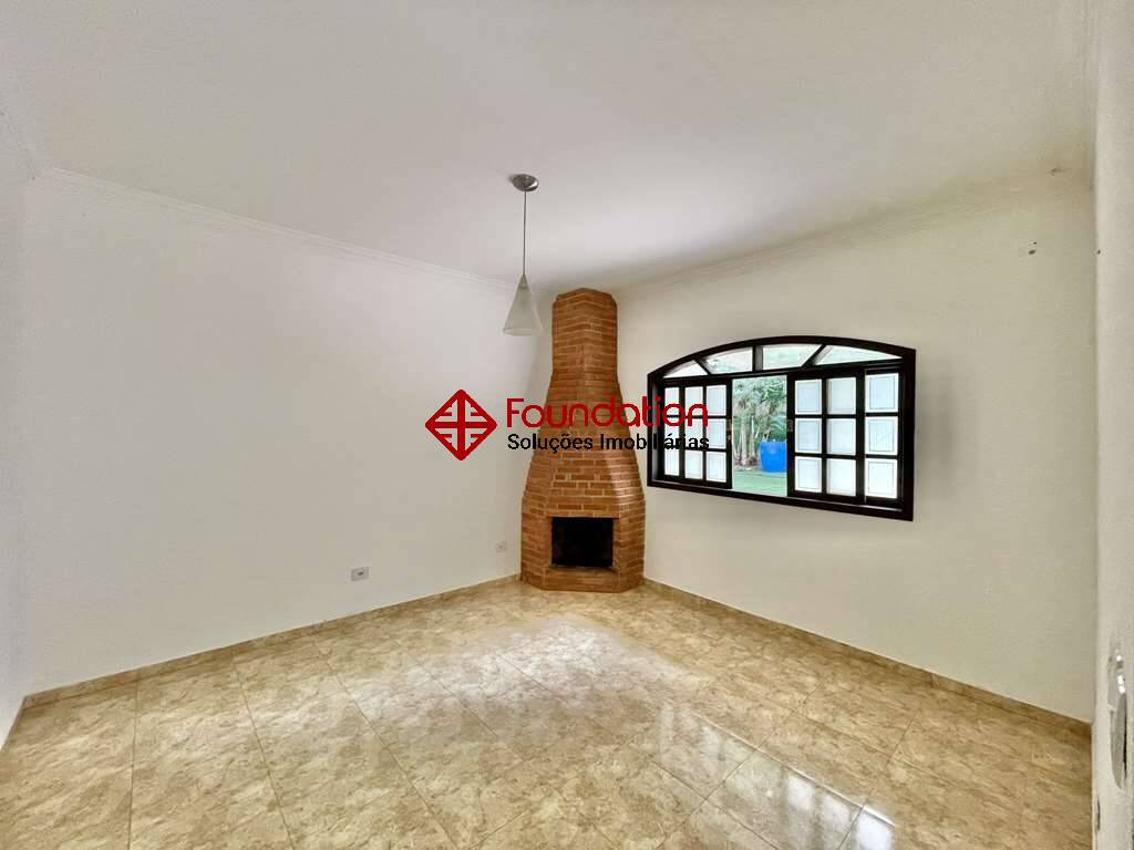 Casa à venda com 3 quartos, 230m² - Foto 19