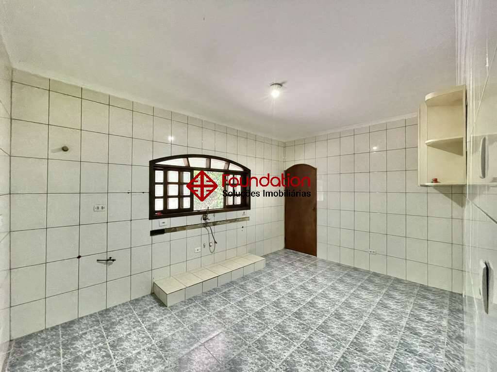 Casa à venda com 3 quartos, 230m² - Foto 24