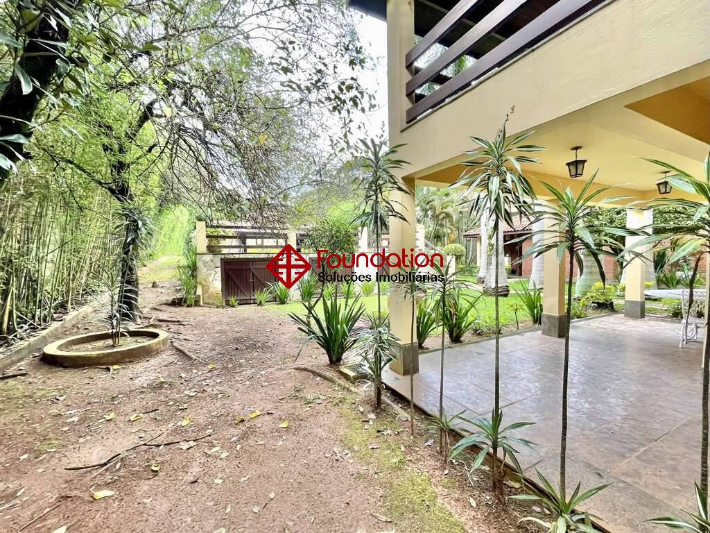 Casa de Condomínio à venda com 4 quartos, 428m² - Foto 14