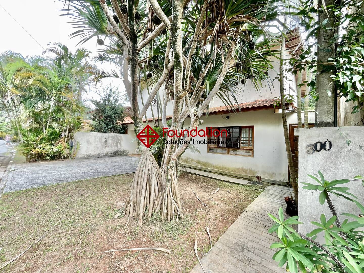 Casa de Condomínio à venda com 3 quartos, 233m² - Foto 12