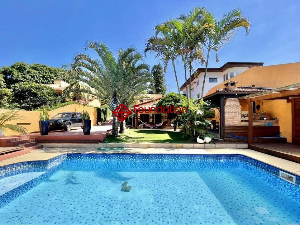 Casa de Condomínio à venda com 3 quartos, 494m² - Foto 1