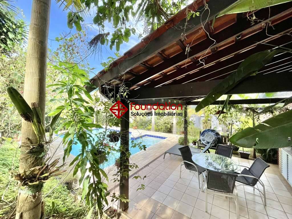 Casa de Condomínio à venda com 4 quartos, 380m² - Foto 45