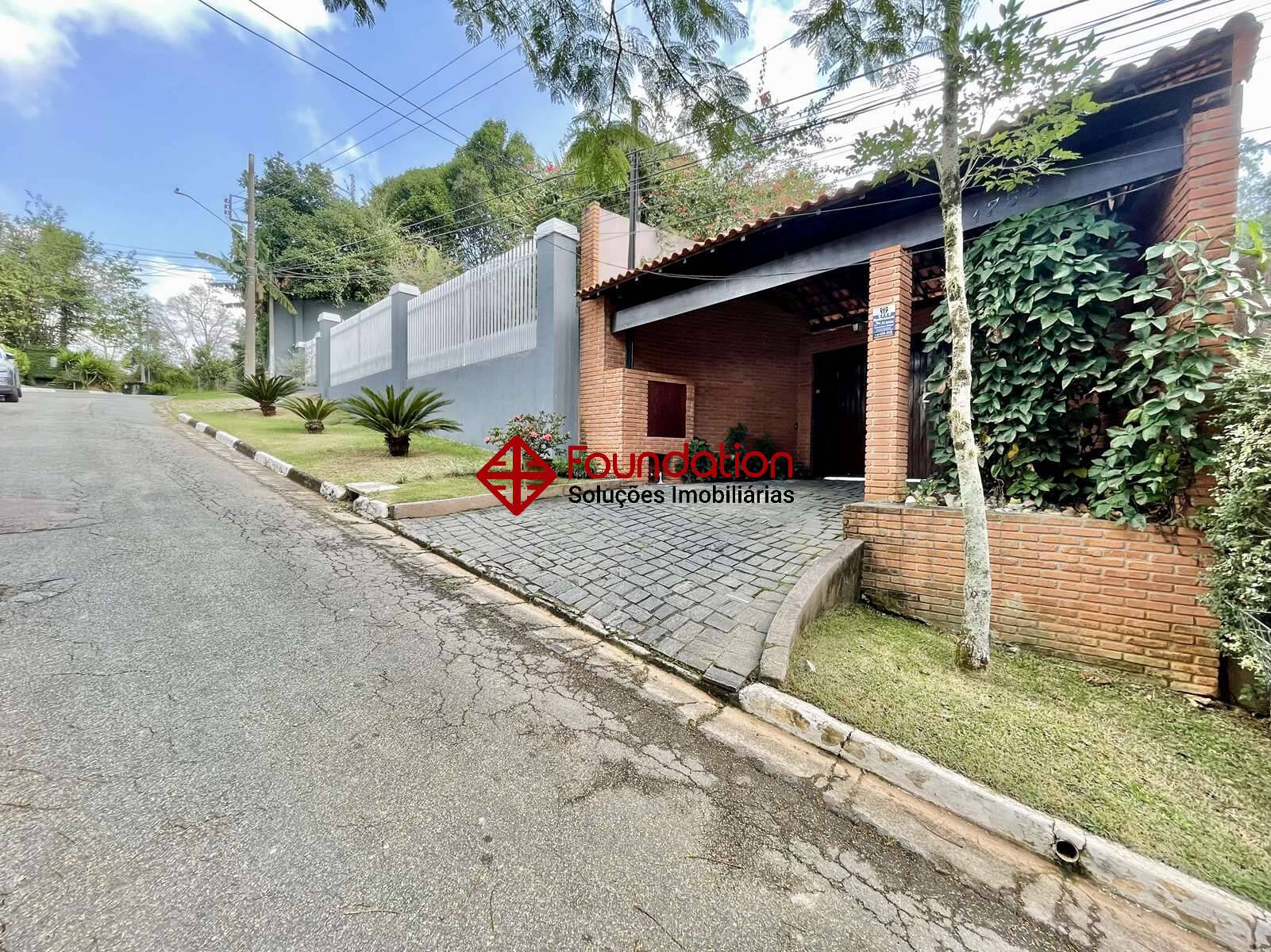 Casa de Condomínio à venda com 3 quartos, 321m² - Foto 2