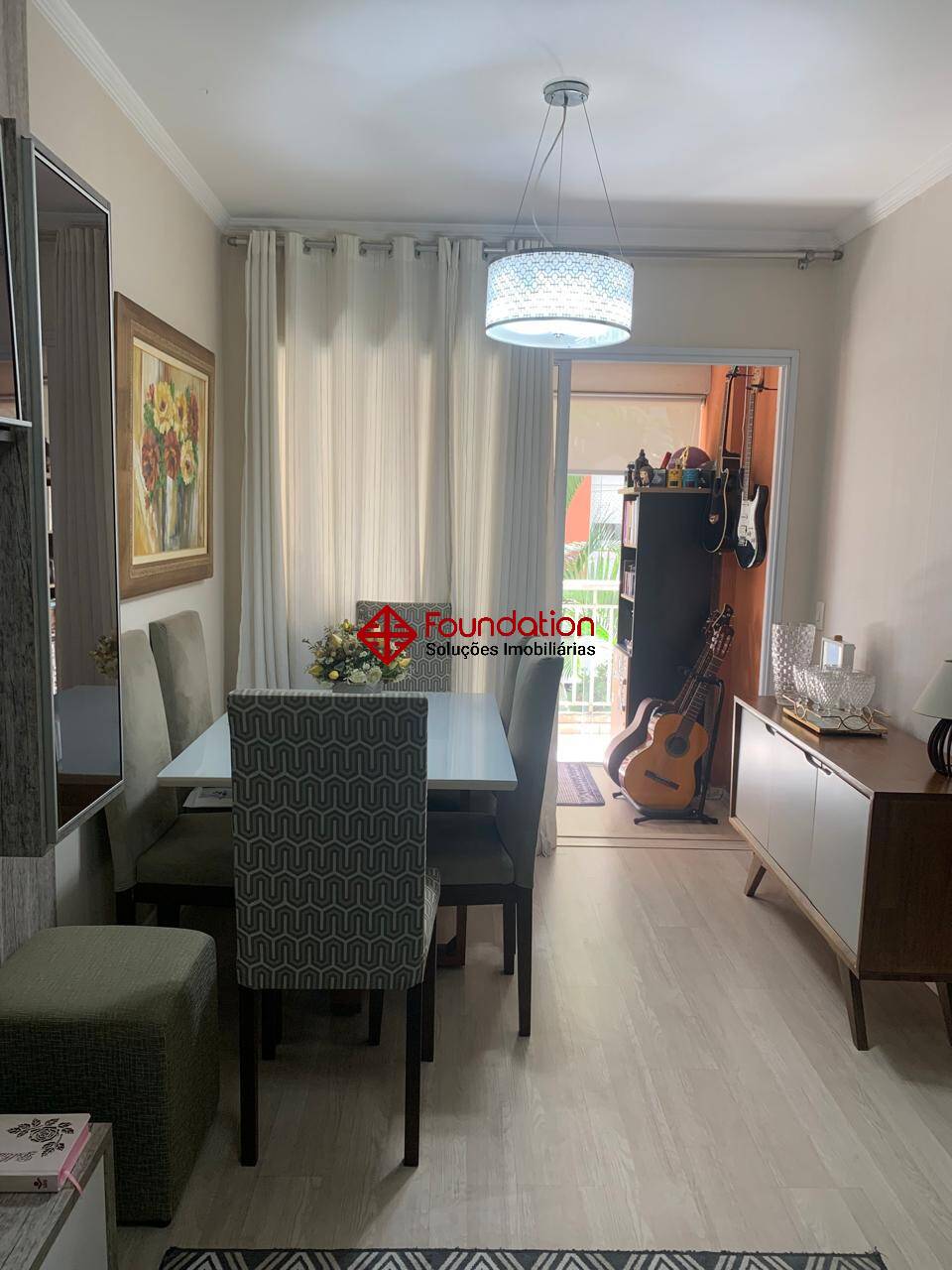 Apartamento à venda com 2 quartos, 57m² - Foto 1