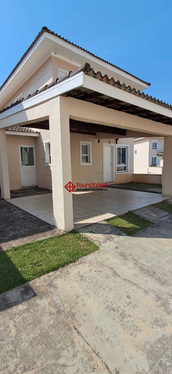 Casa de Condomínio à venda com 3 quartos, 165m² - Foto 2