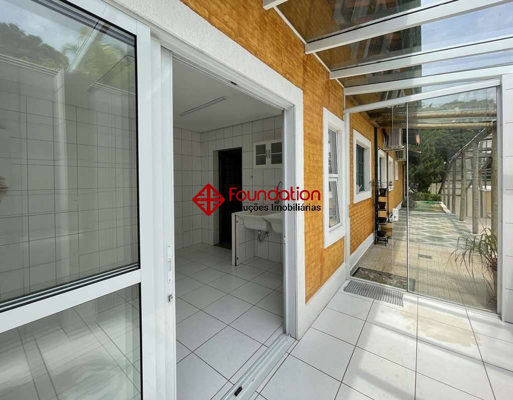 Casa à venda com 4 quartos, 647m² - Foto 44