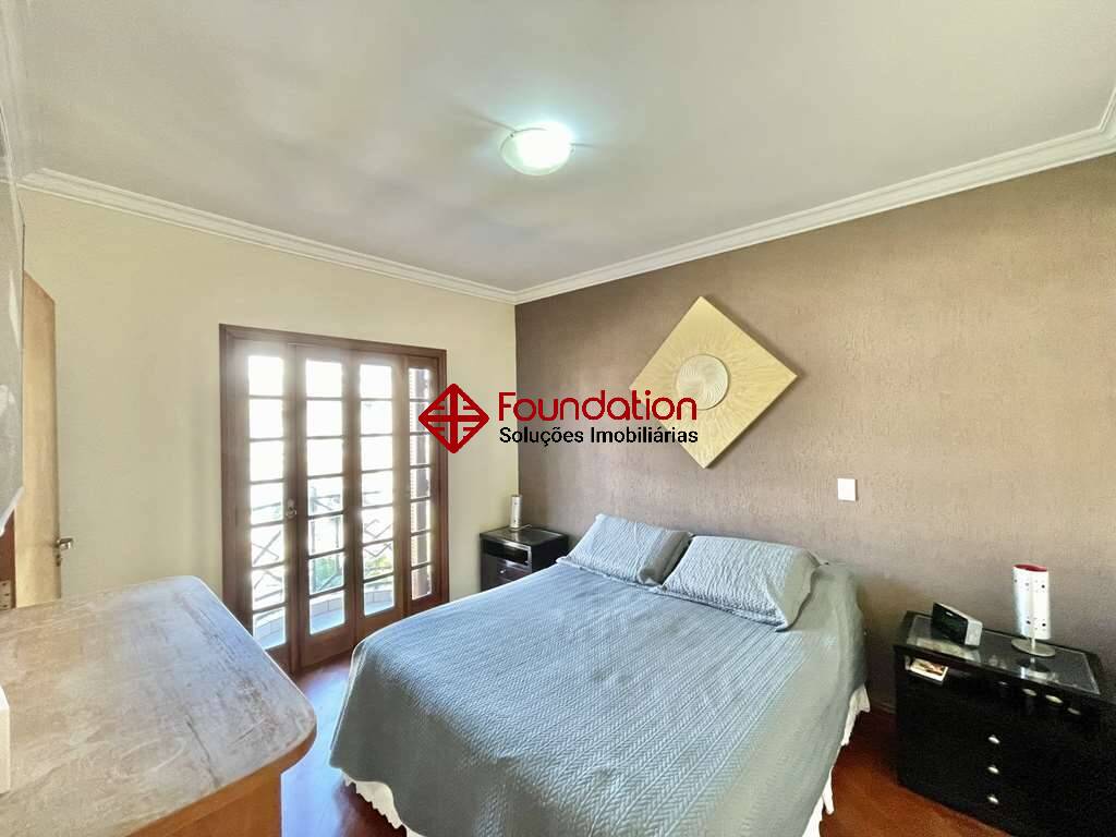 Casa de Condomínio à venda com 3 quartos, 318m² - Foto 11