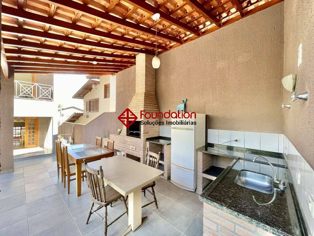 Casa de Condomínio à venda com 3 quartos, 318m² - Foto 35