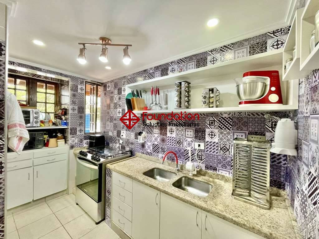 Casa de Condomínio à venda com 3 quartos, 280m² - Foto 29