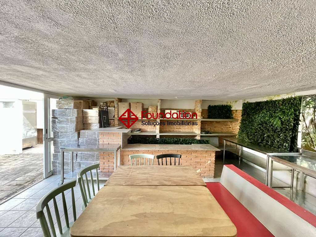 Casa à venda com 4 quartos, 253m² - Foto 17