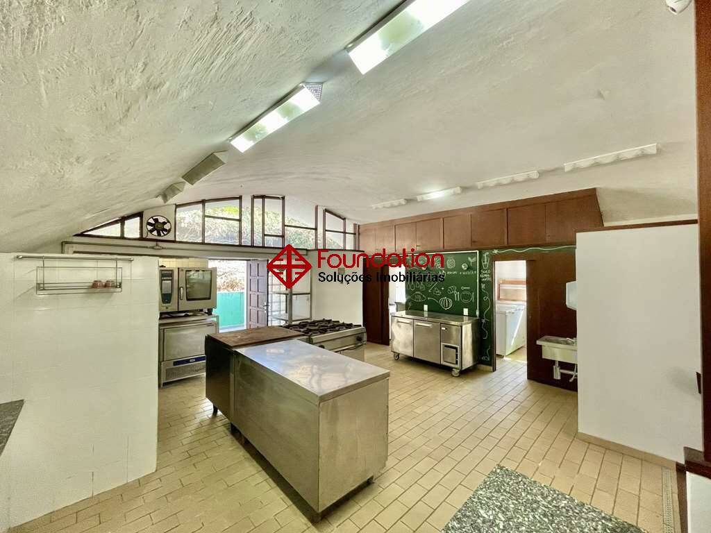 Casa à venda com 4 quartos, 253m² - Foto 38