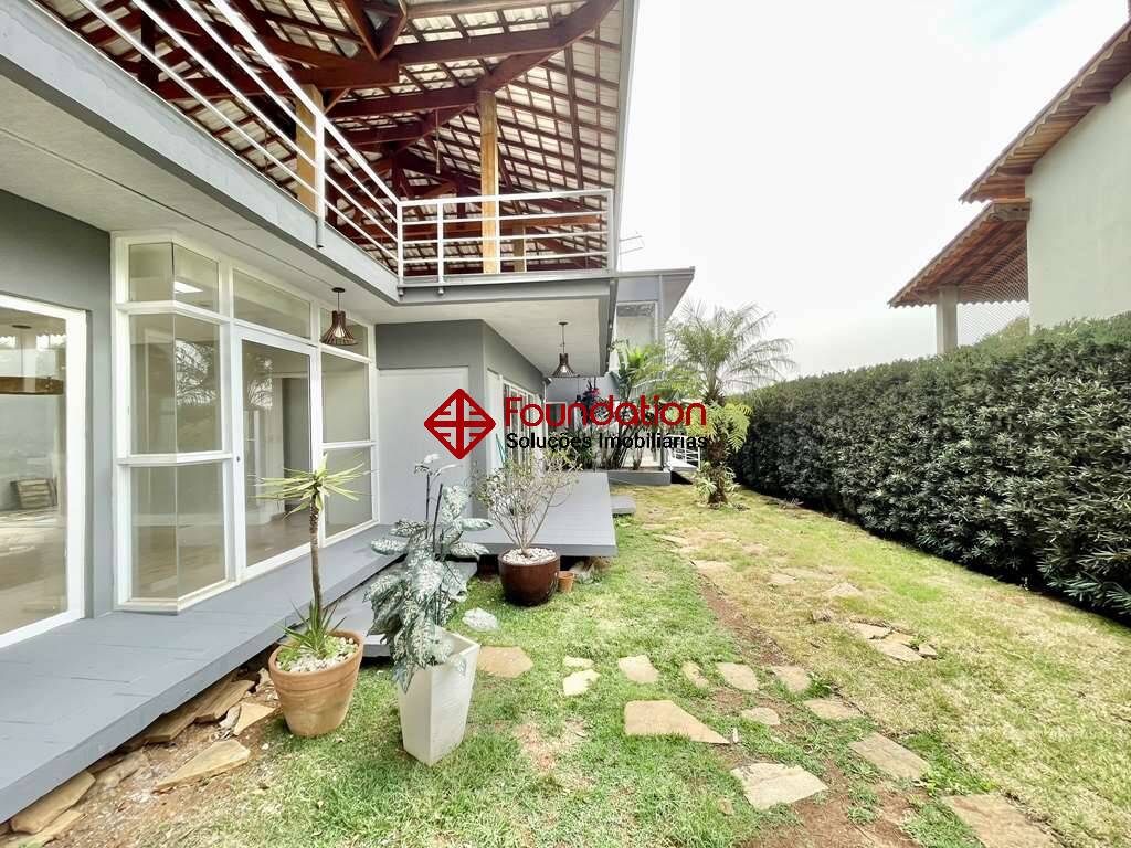 Casa de Condomínio à venda com 4 quartos, 400m² - Foto 18