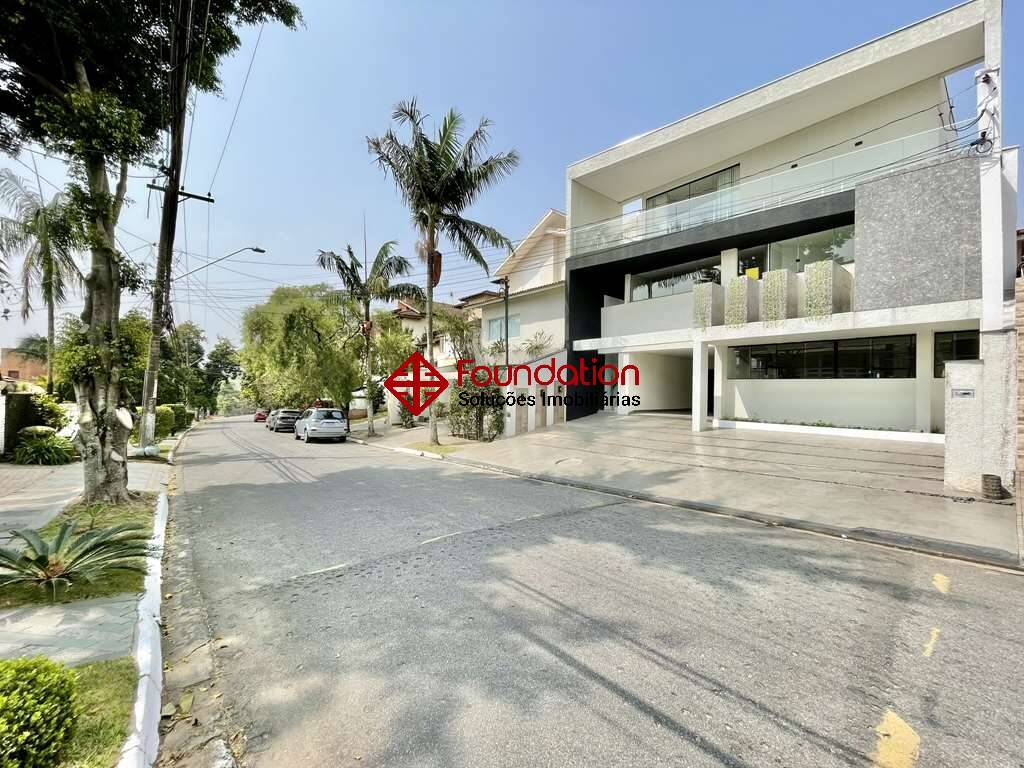 Casa de Condomínio à venda com 6 quartos, 578m² - Foto 3