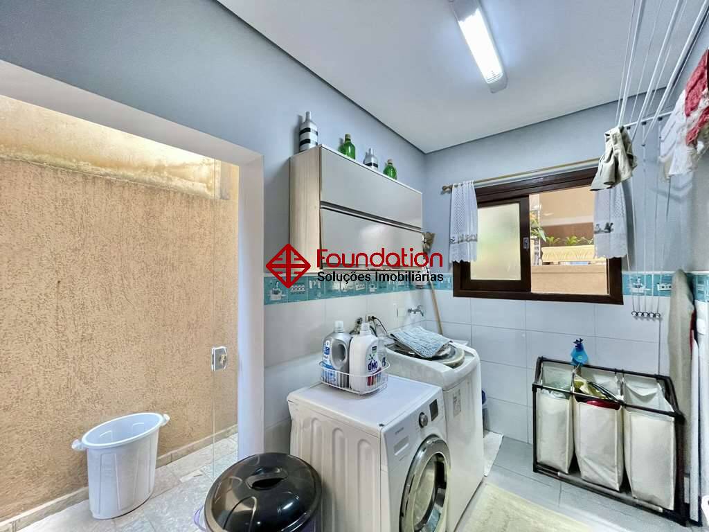 Casa de Condomínio à venda com 3 quartos, 323m² - Foto 24