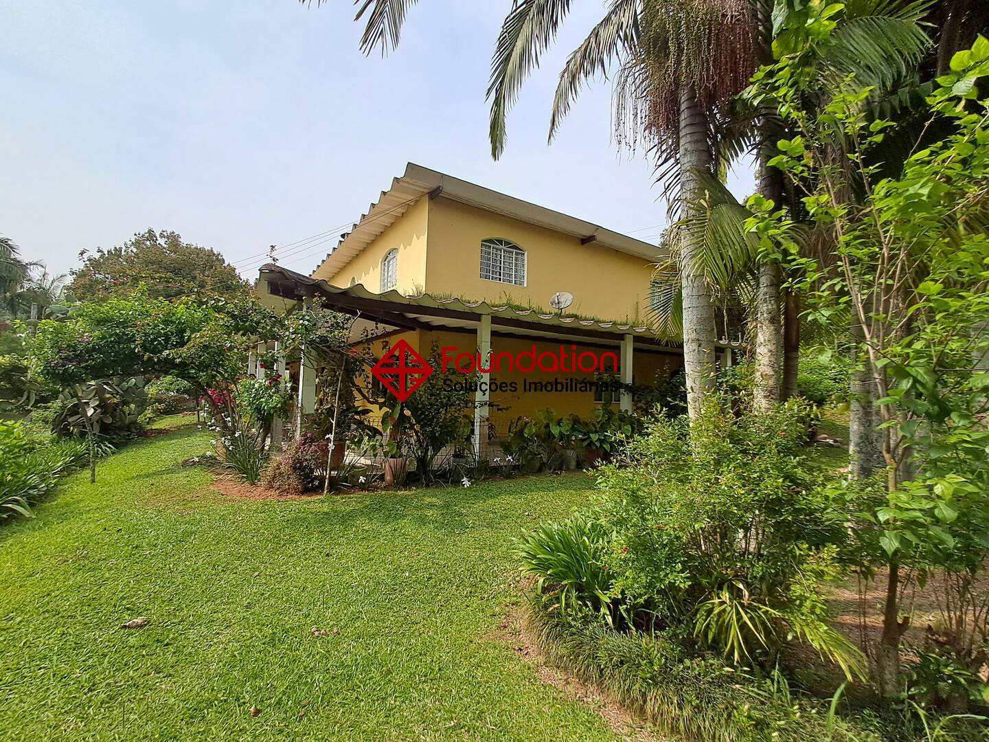 Fazenda à venda com 4 quartos, 1100m² - Foto 1