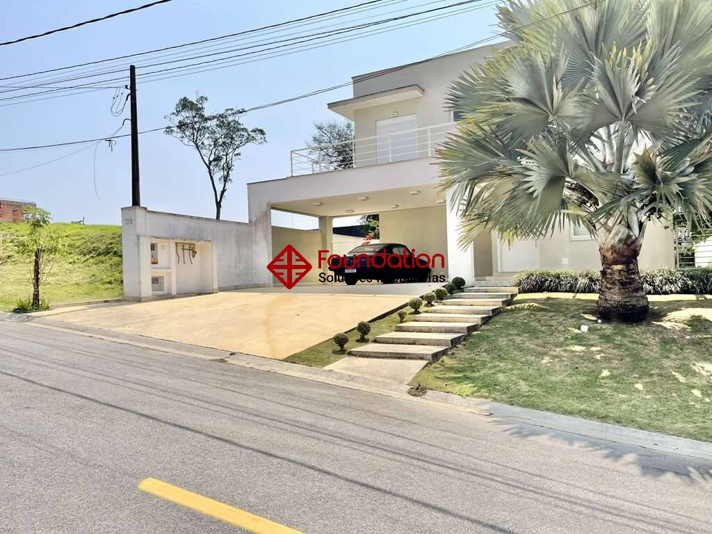 Casa de Condomínio à venda com 4 quartos, 332m² - Foto 2