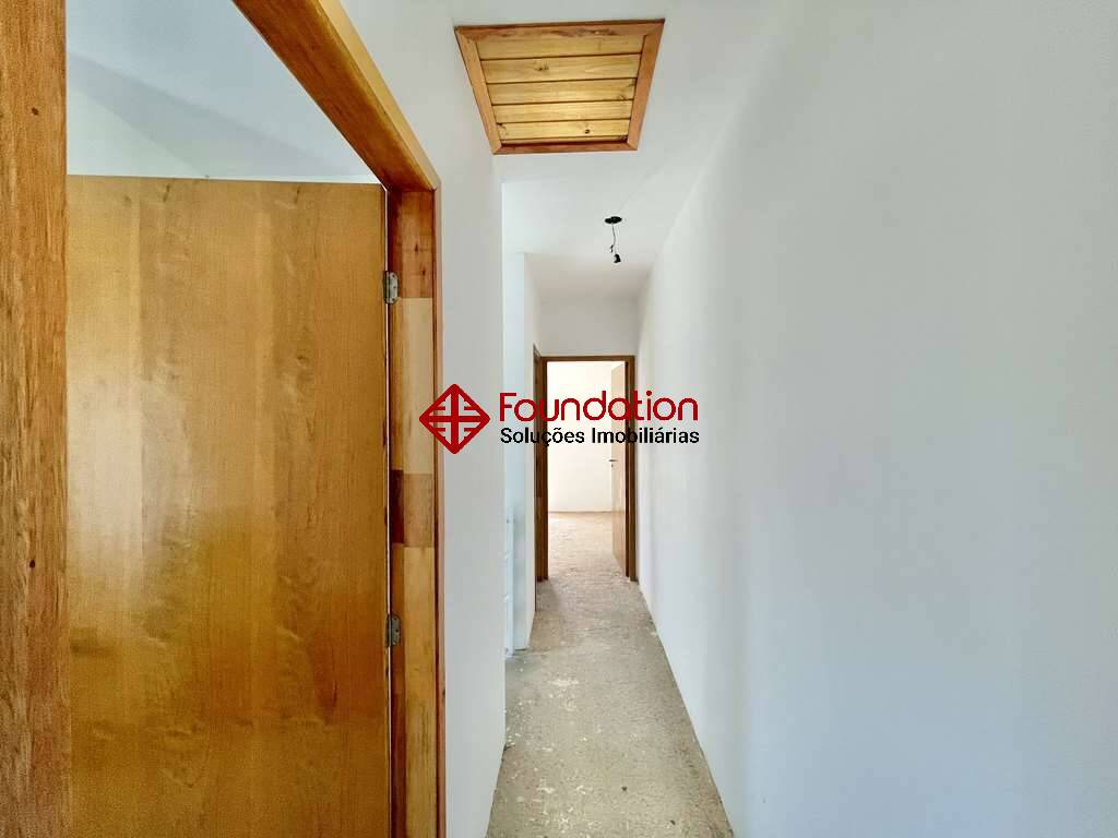 Casa à venda com 3 quartos, 80m² - Foto 25