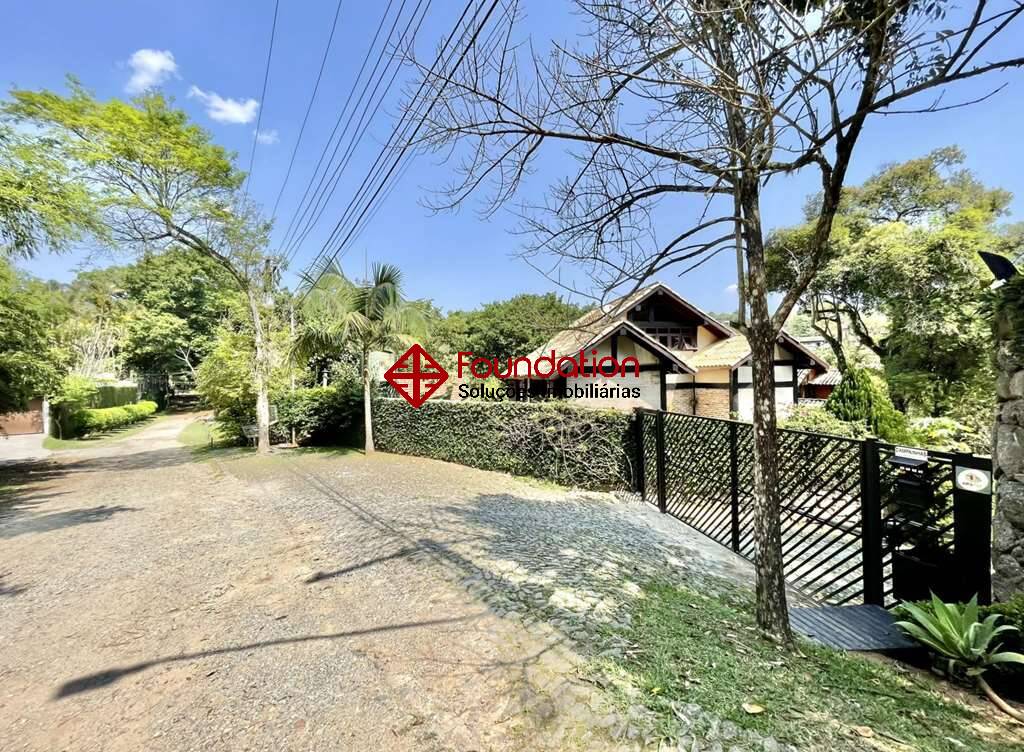 Casa de Condomínio à venda com 3 quartos, 183m² - Foto 2