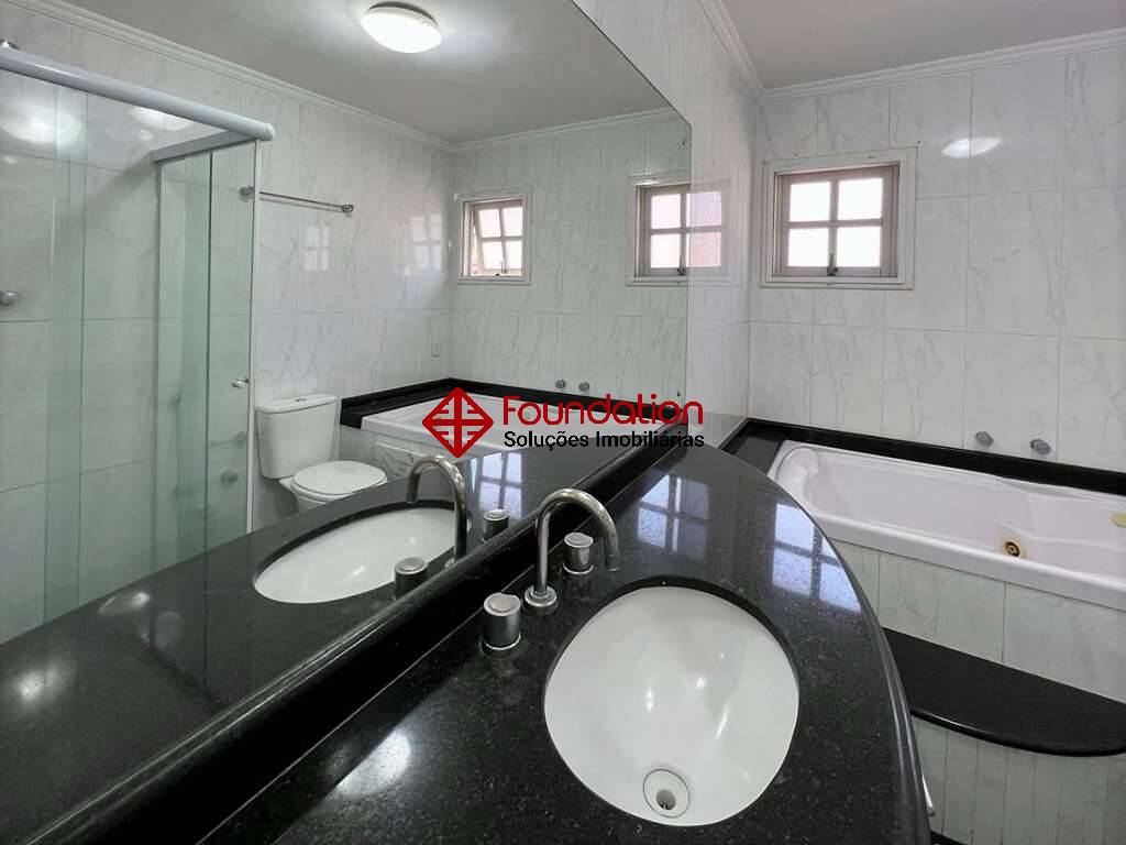 Casa de Condomínio à venda com 4 quartos, 360m² - Foto 35