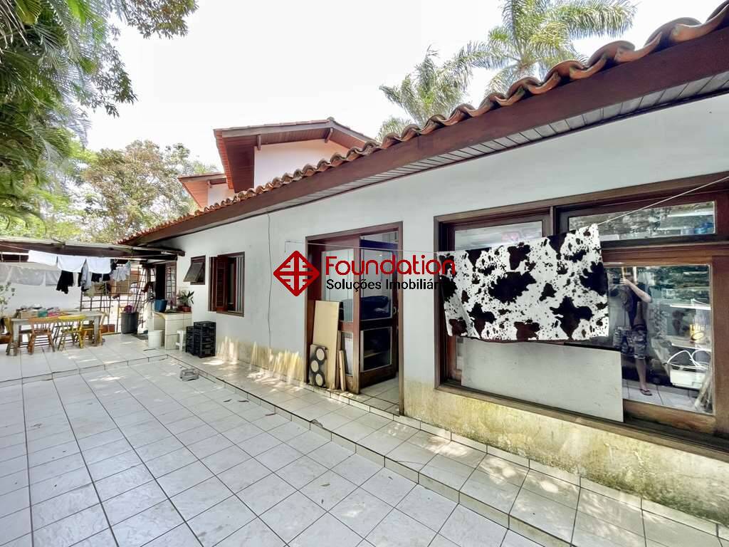 Casa de Condomínio à venda com 6 quartos, 641m² - Foto 55