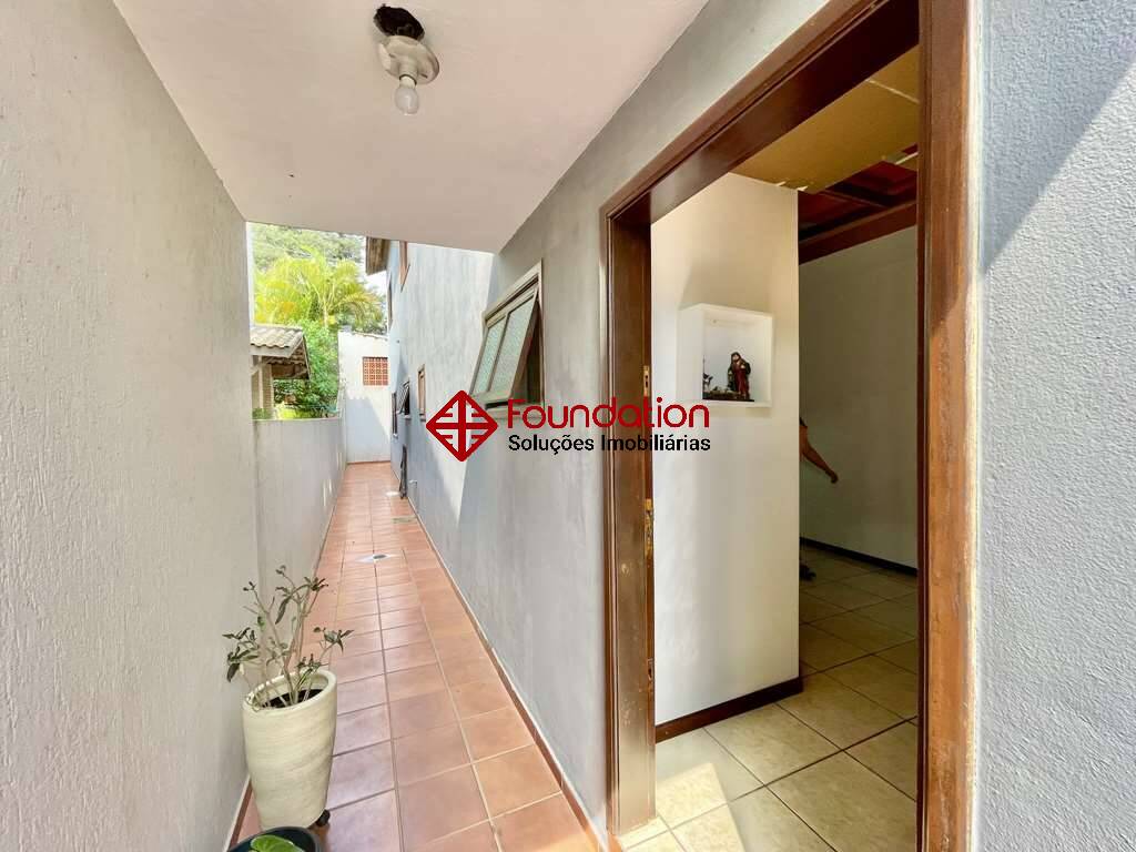 Casa de Condomínio à venda com 4 quartos, 350m² - Foto 5