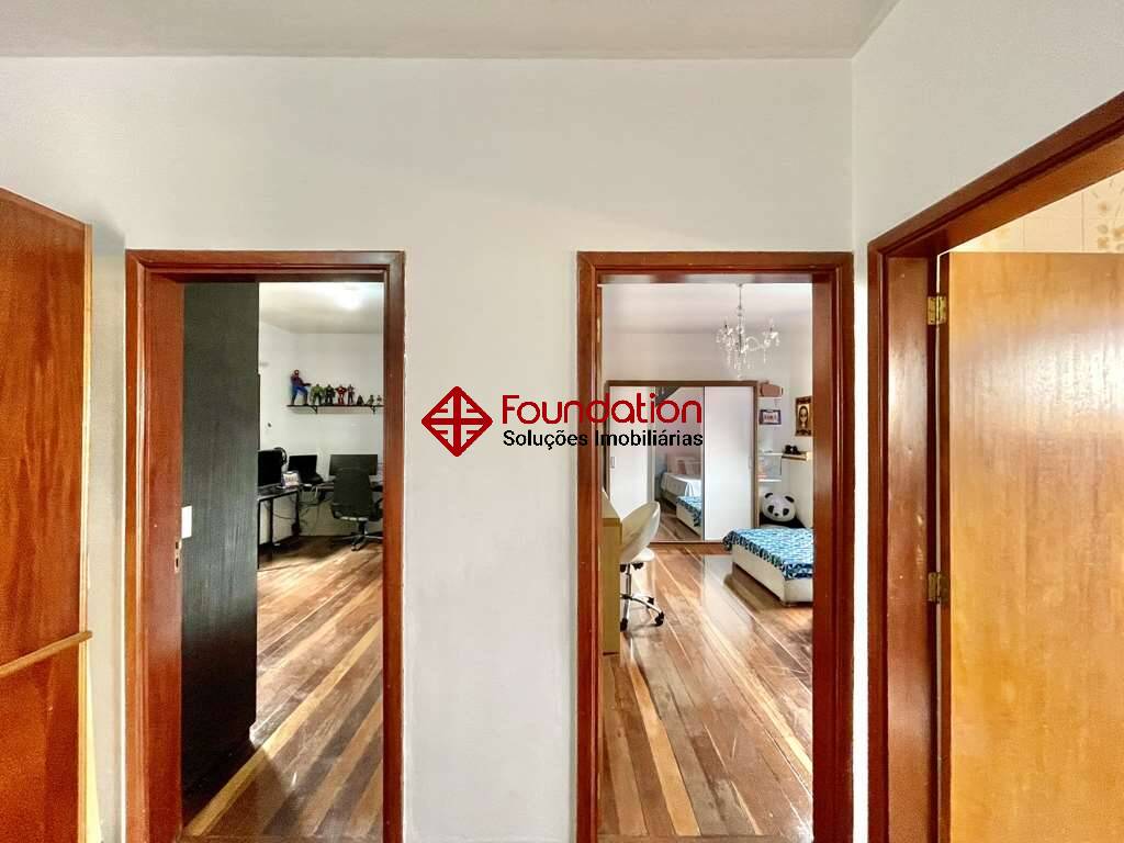 Casa de Condomínio à venda com 4 quartos, 350m² - Foto 35