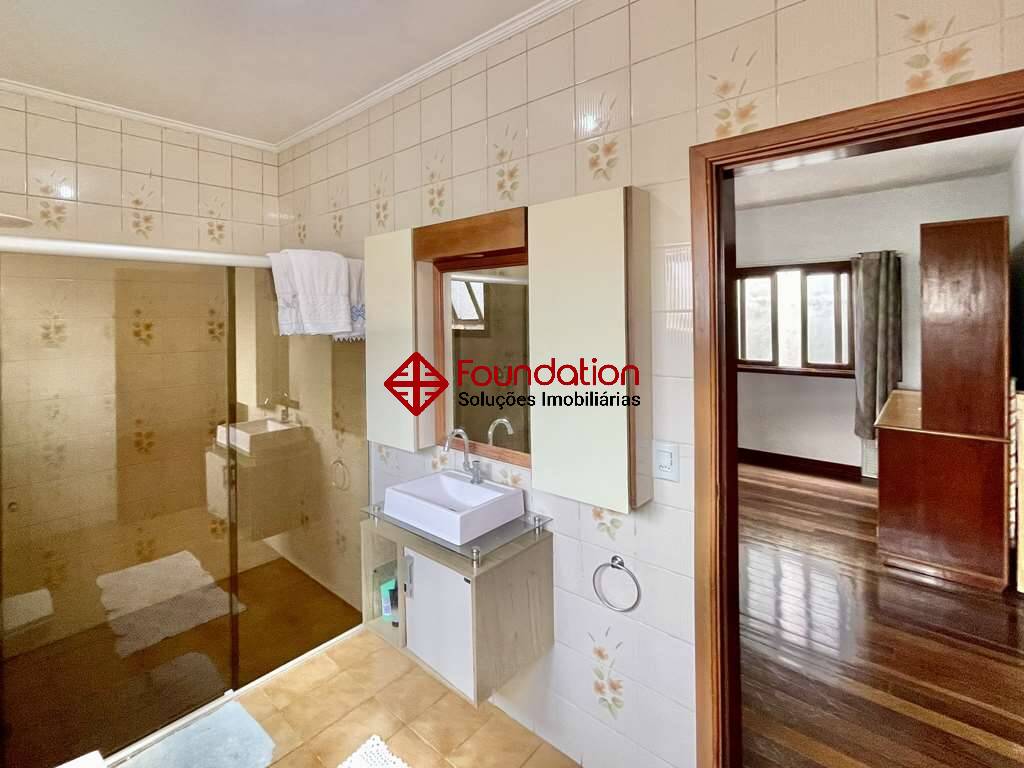 Casa de Condomínio à venda com 4 quartos, 350m² - Foto 38