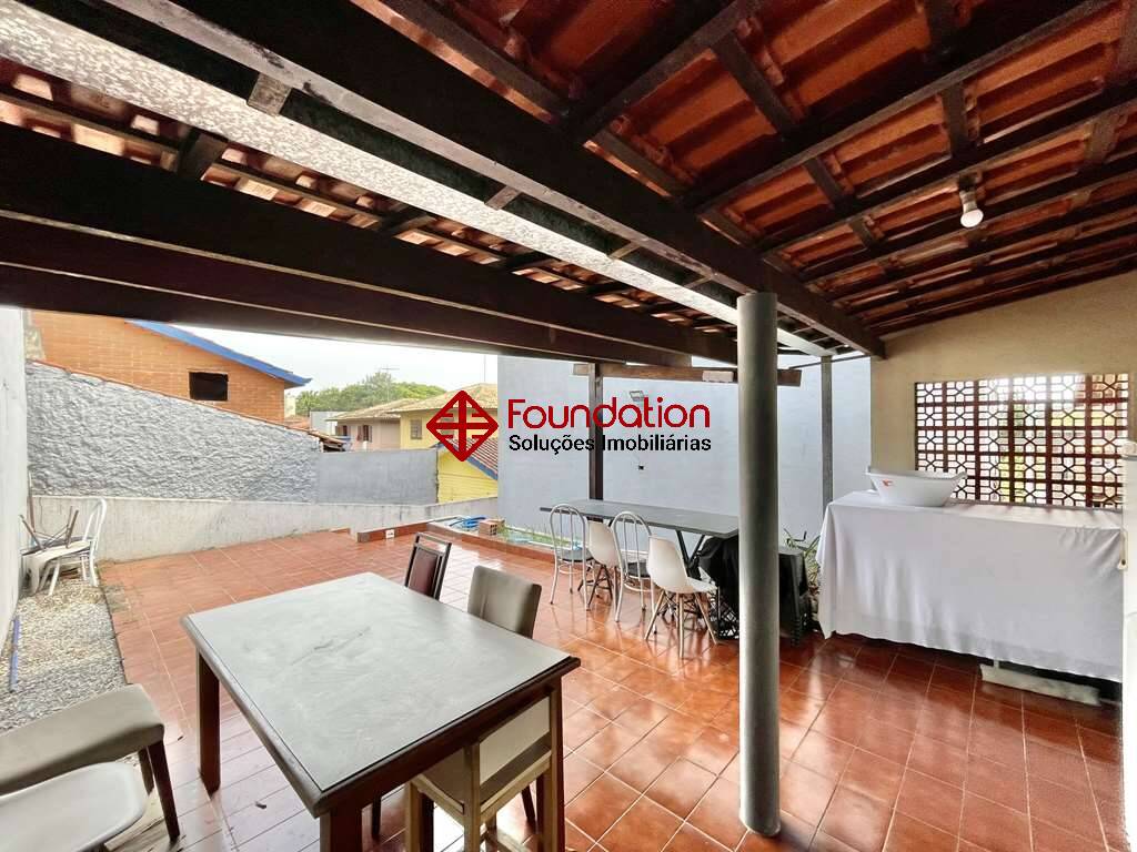 Casa de Condomínio à venda com 4 quartos, 350m² - Foto 45