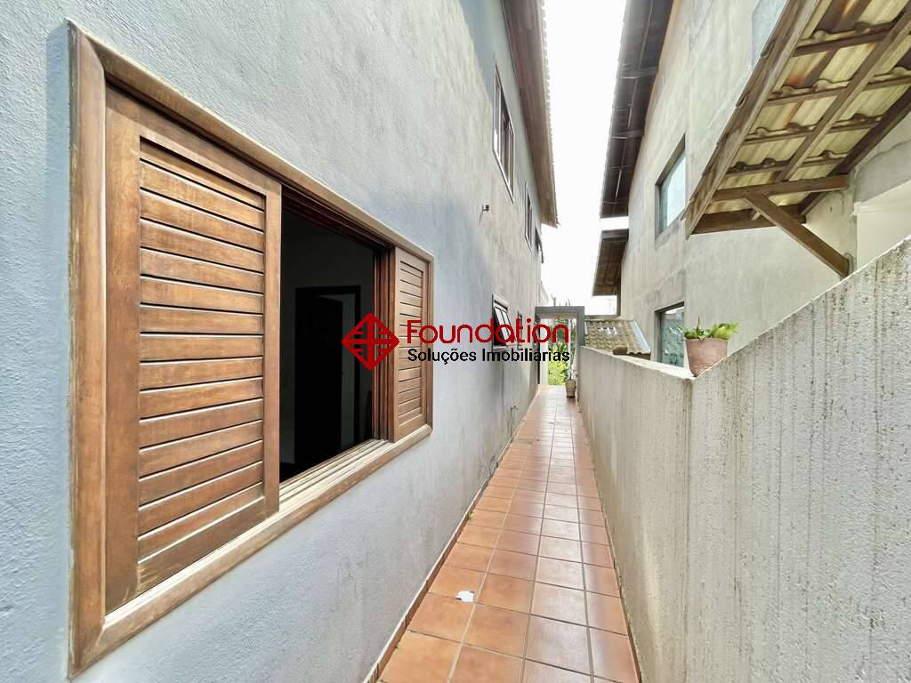 Casa de Condomínio à venda com 4 quartos, 350m² - Foto 48