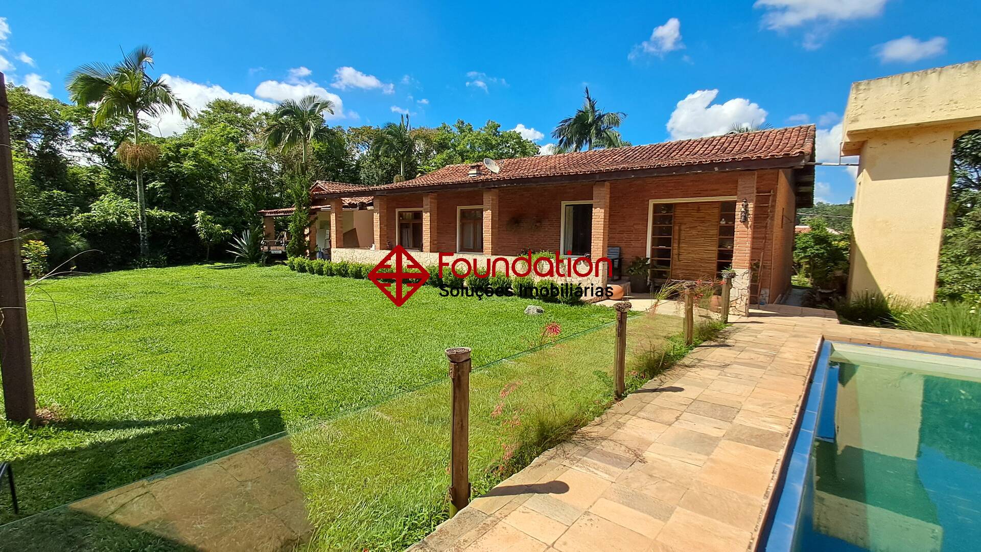 Fazenda à venda com 3 quartos, 2700m² - Foto 4