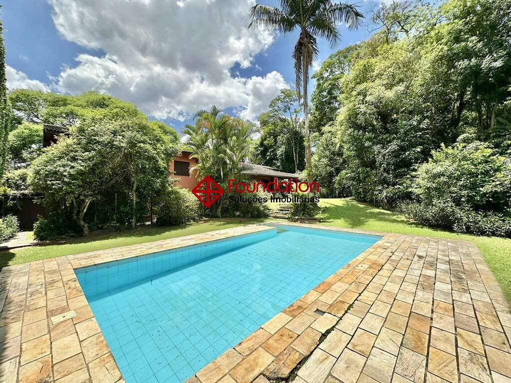 Casa de Condomínio à venda com 4 quartos, 417m² - Foto 1