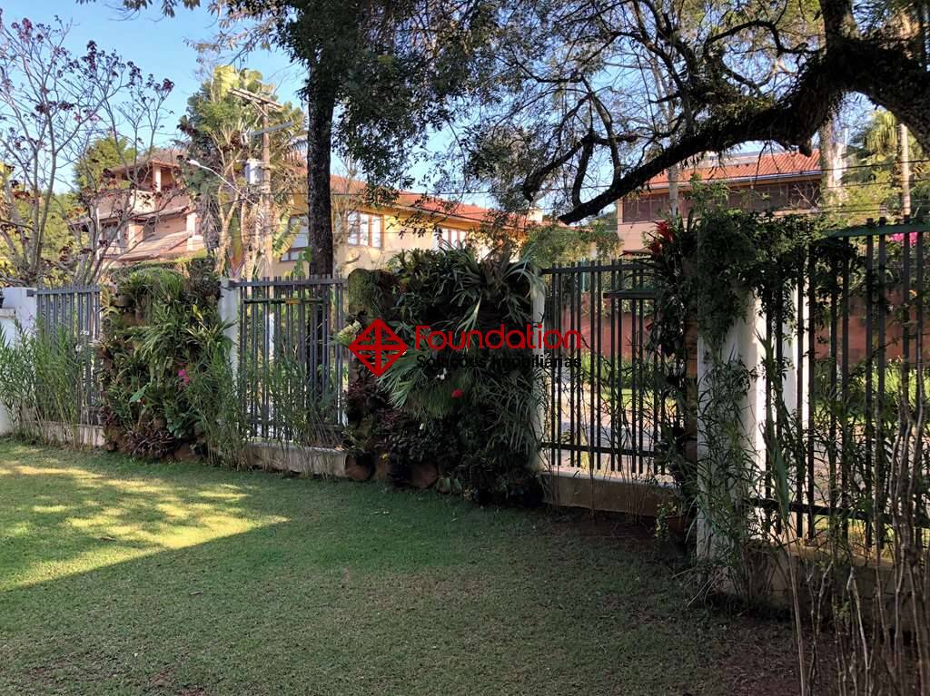 Casa para alugar com 4 quartos, 550m² - Foto 4