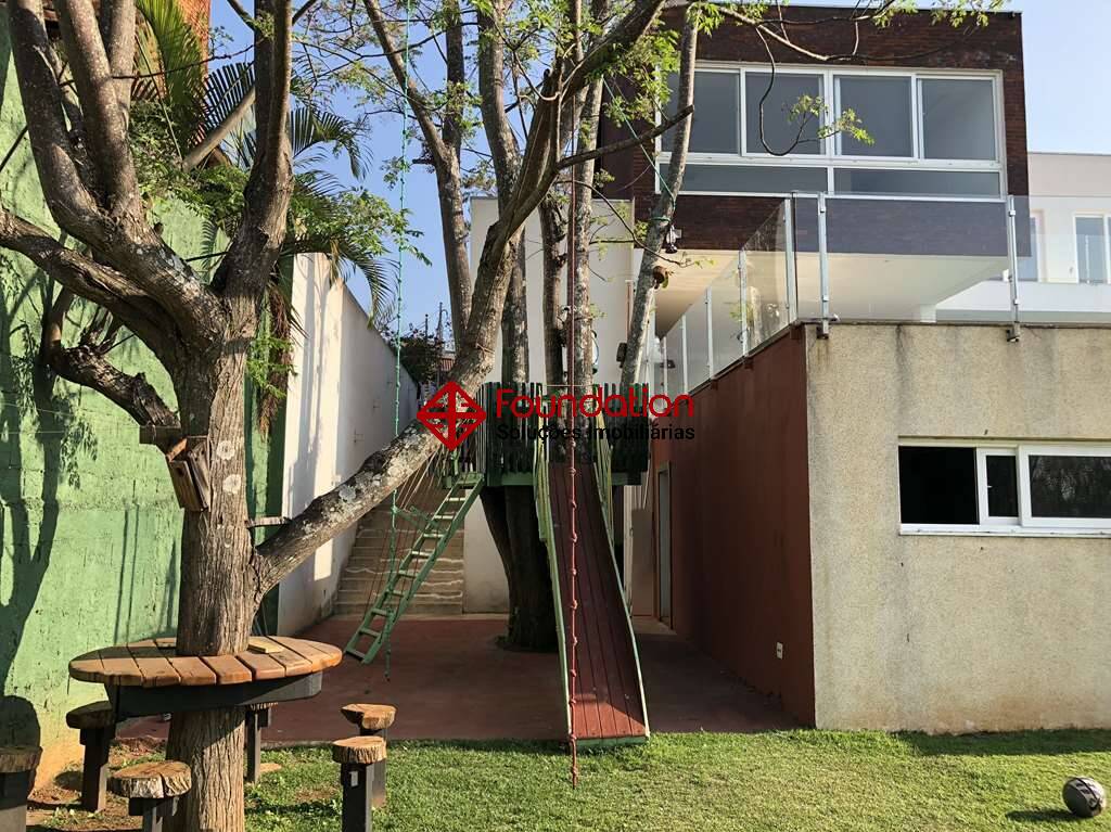 Casa para alugar com 4 quartos, 550m² - Foto 33