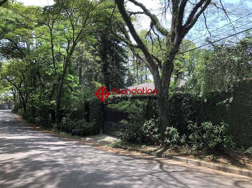 Casa de Condomínio à venda e aluguel com 3 quartos, 698m² - Foto 2