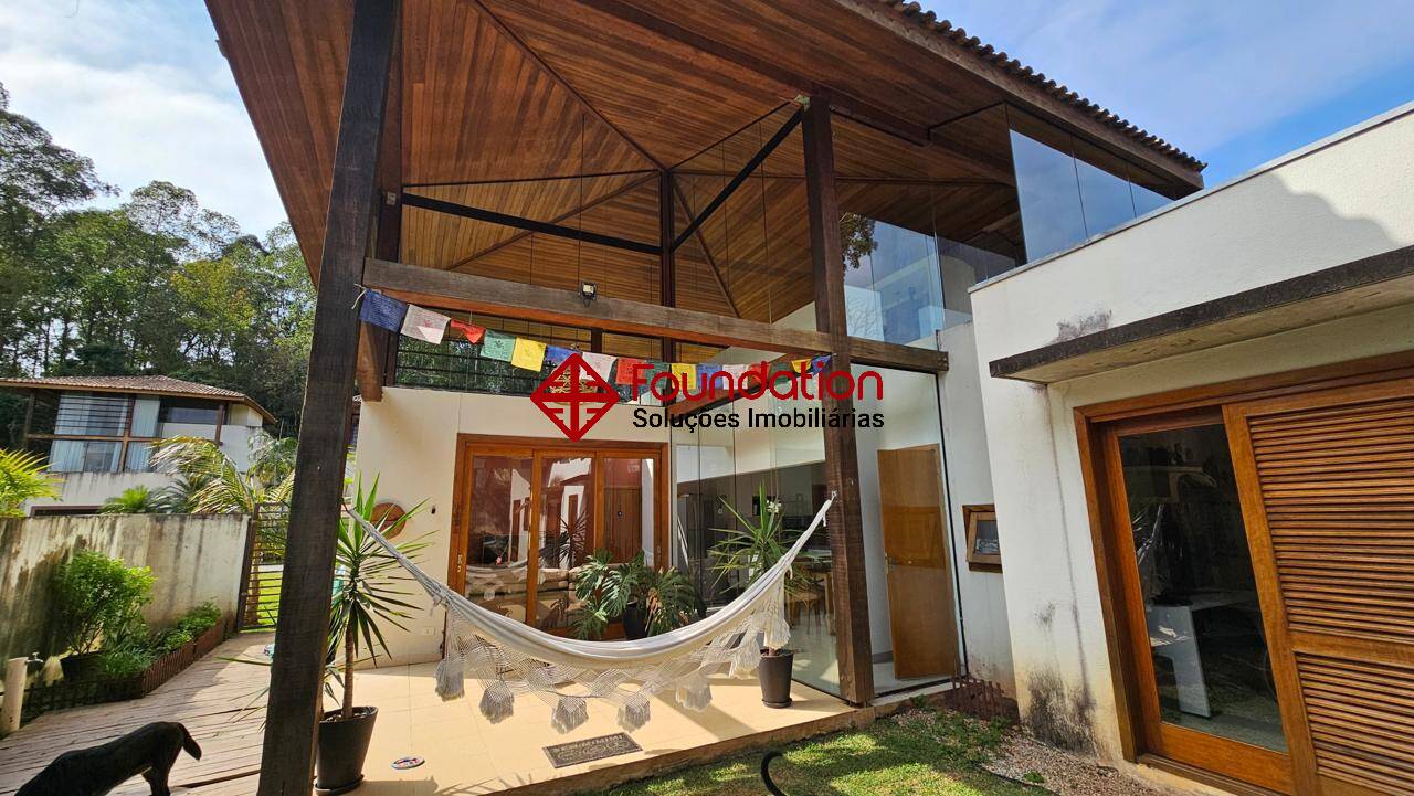 Casa de Condomínio à venda com 3 quartos, 156m² - Foto 3