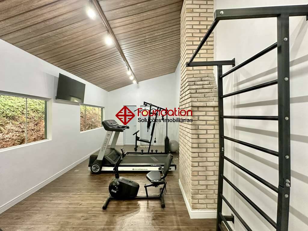 Casa de Condomínio à venda com 3 quartos, 224m² - Foto 28