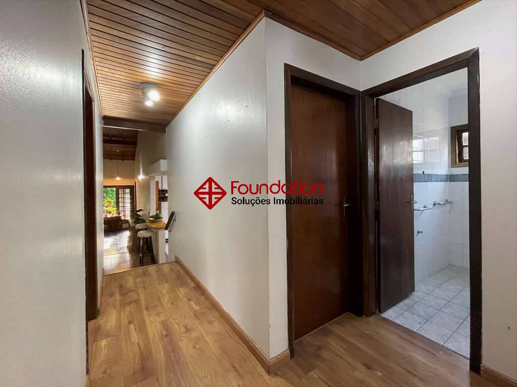 Casa de Condomínio à venda com 4 quartos, 220m² - Foto 29